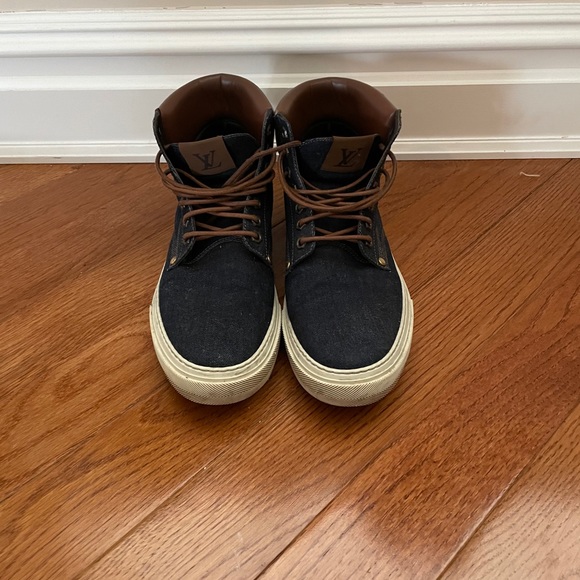 AUTHENTIC Louis Vuitton Mens Denim Sneakers - Picture 8 of 12